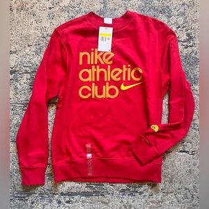 NWT!! Nike Athletic Club Crew Neck